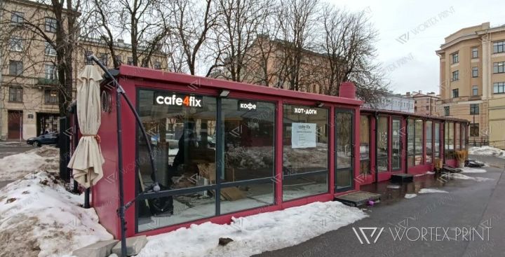 Объёмные буквы cafe4fix для летней веранды кафе