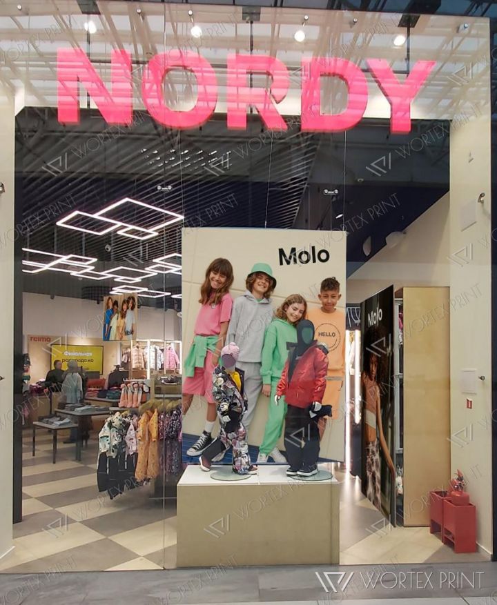 Световые вывески NORDY для магазинов детской одежды в торговых центрах